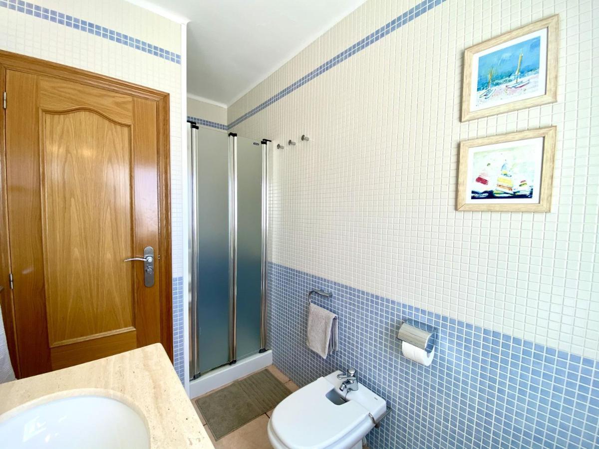 House In Front Of The Beach With Sea View Cambrils Exterior photo